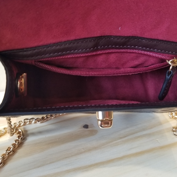 Coach Bowery crossbody in signature leather - Picture 8 of 9